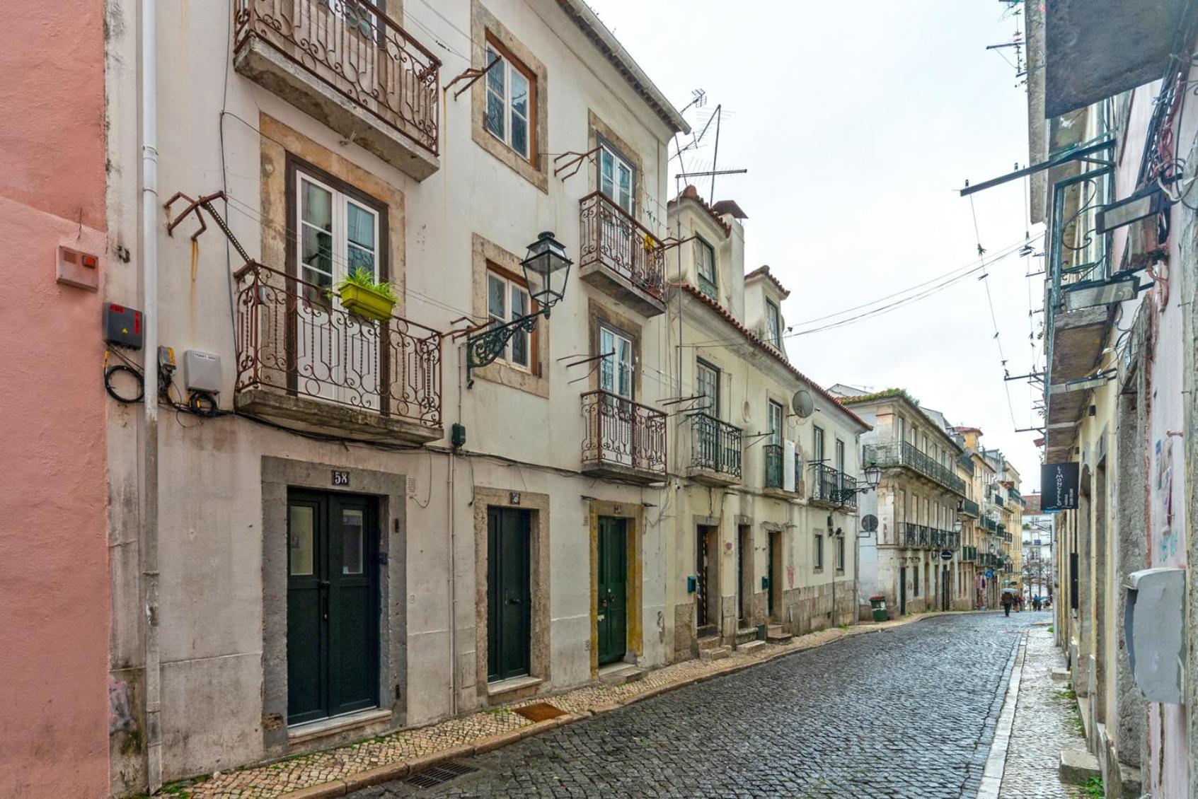 Apartment In Bairro Alto 3 - Lisbon Charm Eksteriør billede